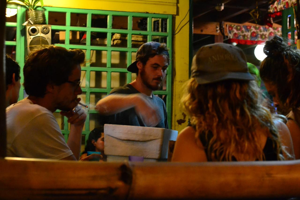 Coconut Hostel Bocas Town Exteriör bild