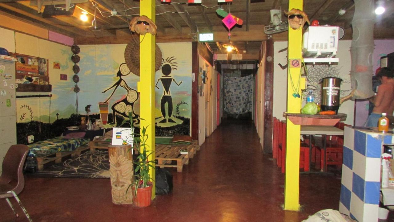 Coconut Hostel Bocas Town Exteriör bild