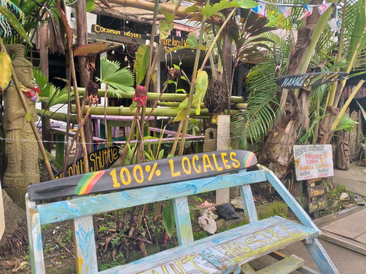 Coconut Hostel Bocas Town Exteriör bild